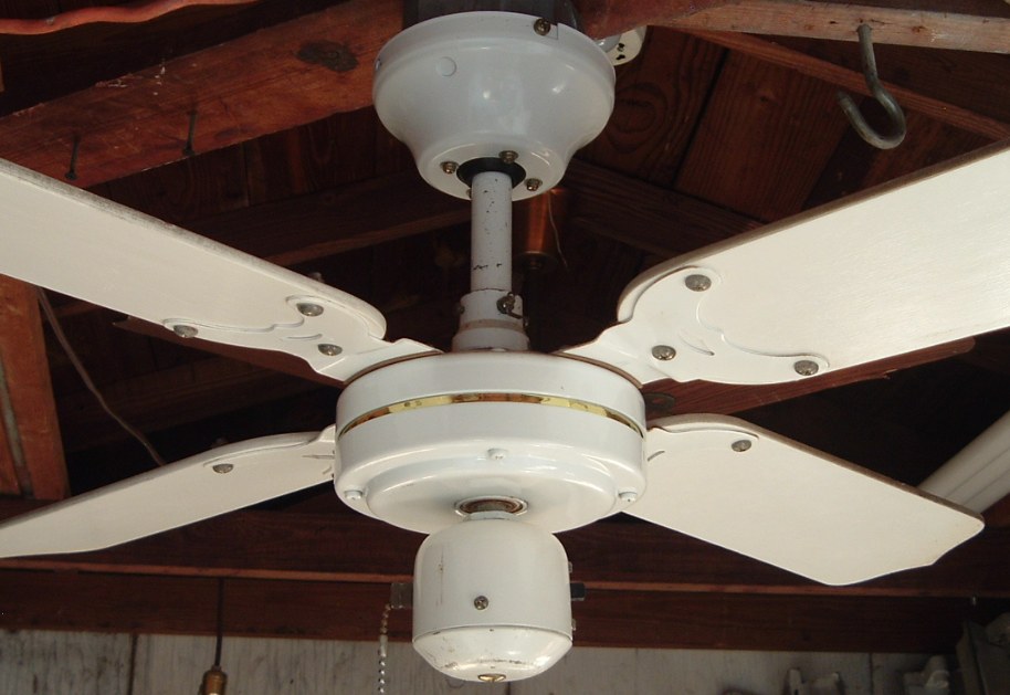 TAT Ceiling Fan Model CFA2PC From the Mid to Late 1980s